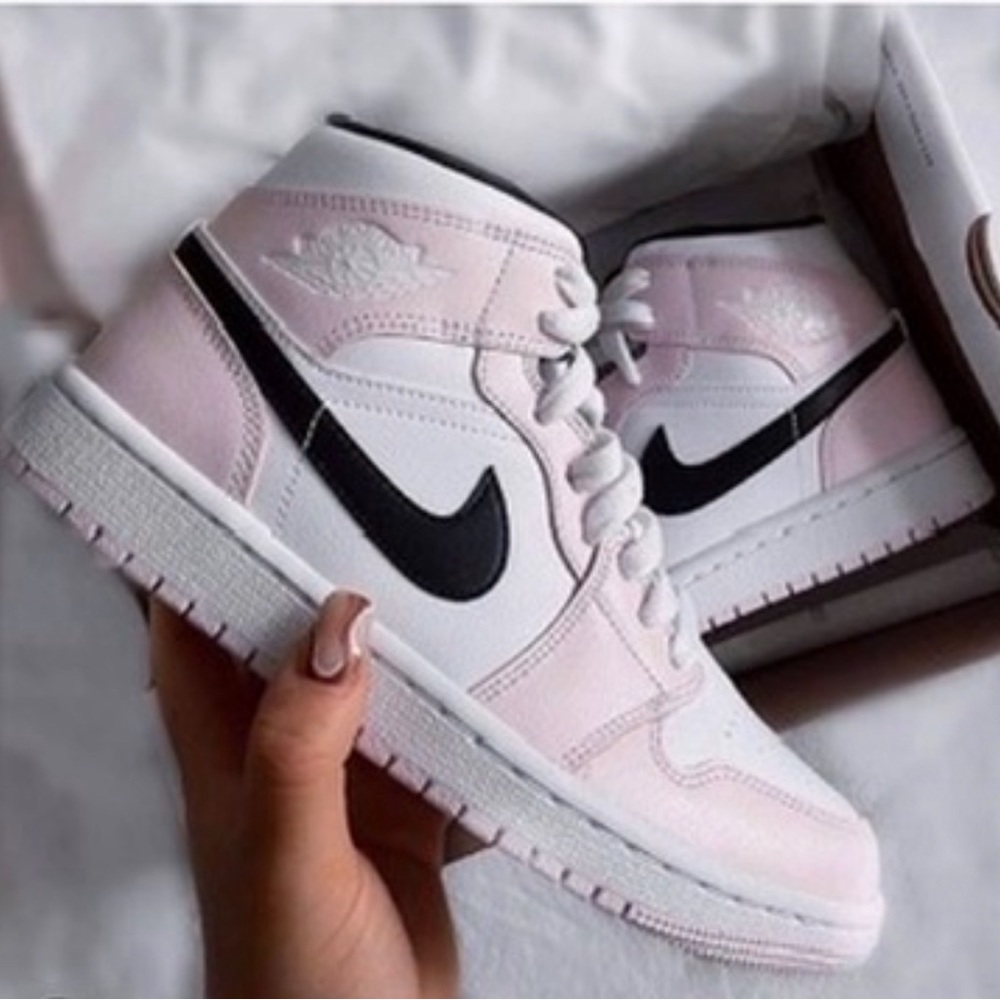 jordan 1 mid barely rose women’s